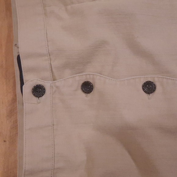 Button down semi-short skirt - Picture 8 of 10
